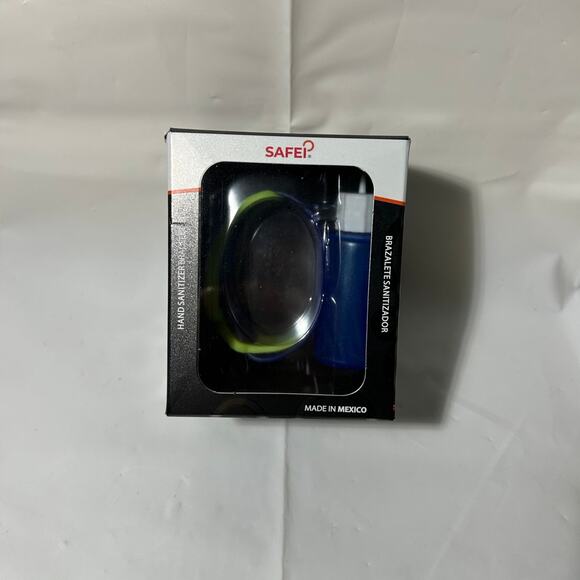 Hand sanitizer bracelet - Picture 1 of 4